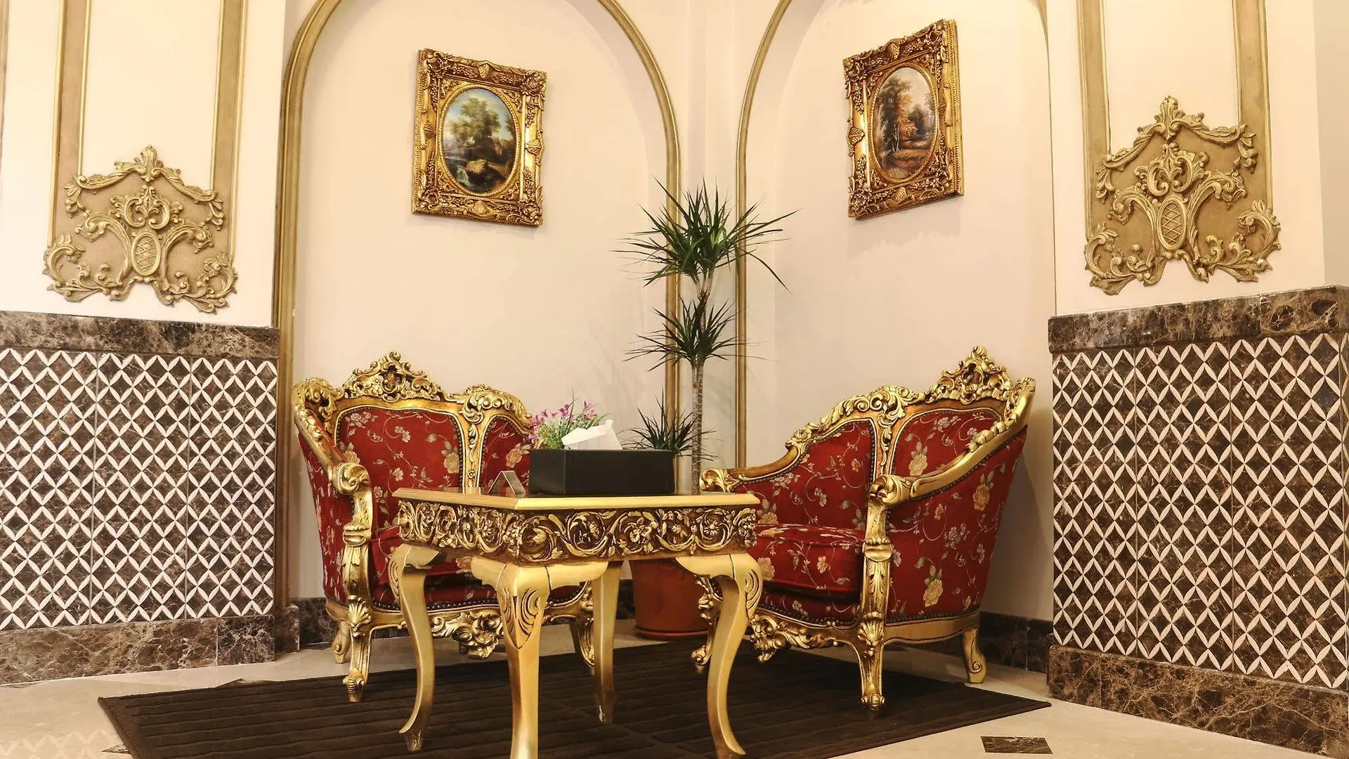 Landmark Furnished Hotel Cidde