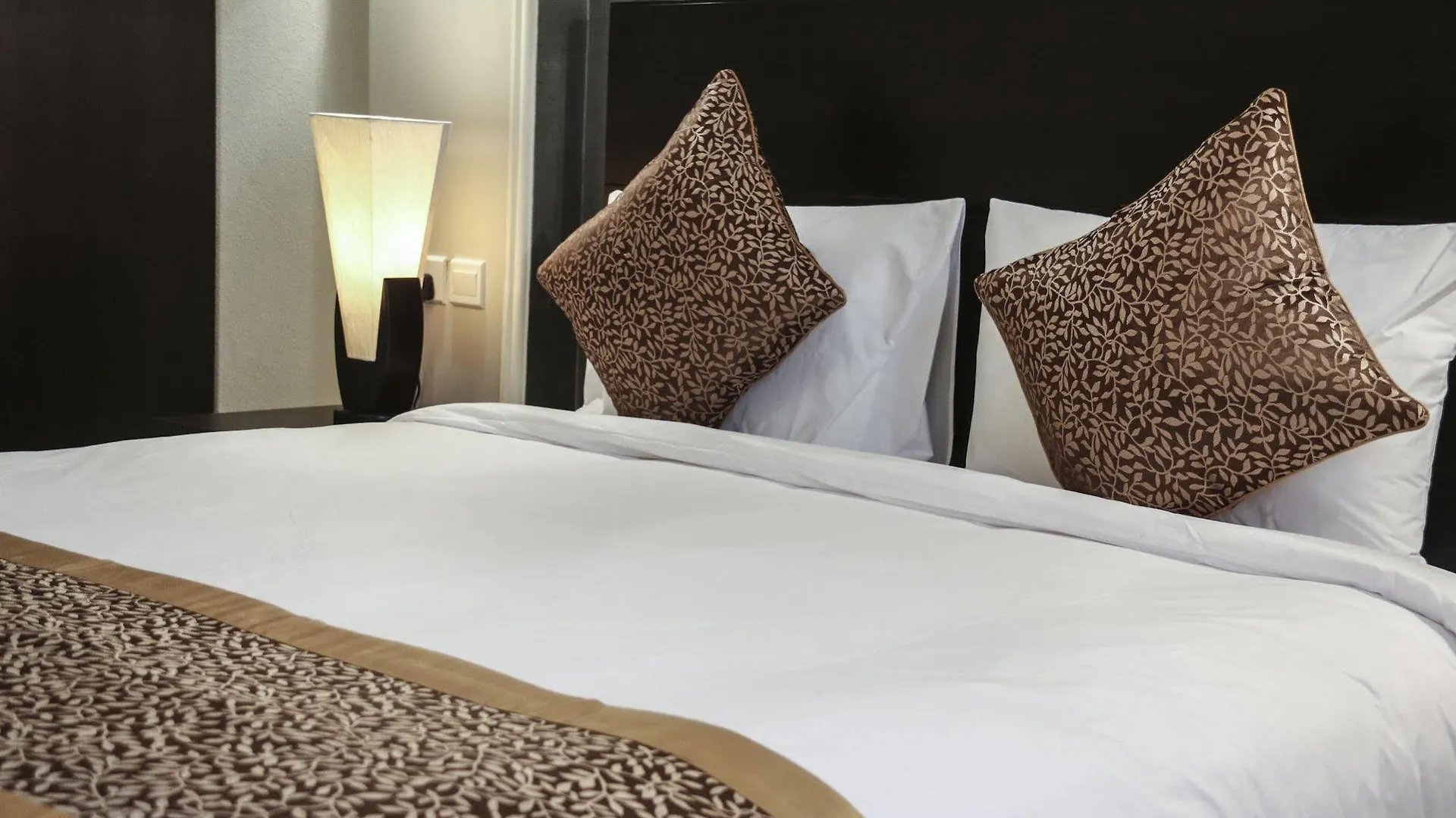 Landmark Furnished Hotel Cidde Suudi Arabistan